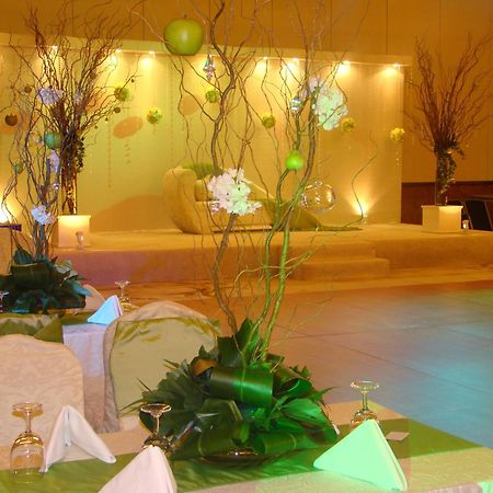 The Convention Center & Royal Suites Hotel Kuveyt Dış mekan fotoğraf