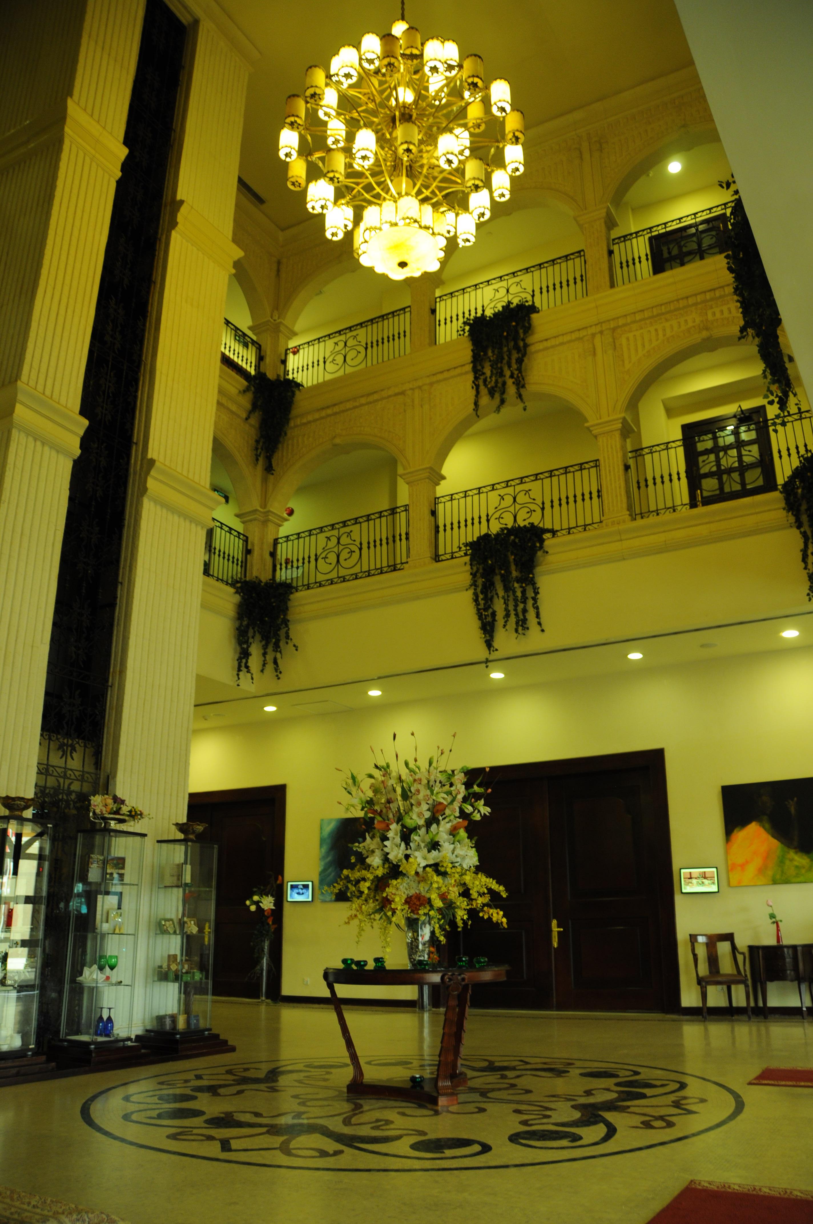 The Convention Center & Royal Suites Hotel Kuveyt Dış mekan fotoğraf