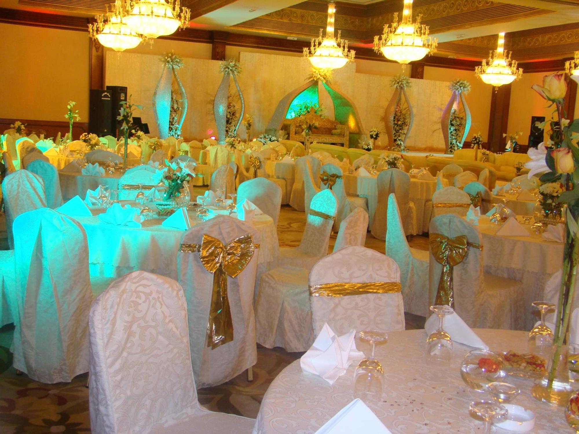 The Convention Center & Royal Suites Hotel Kuveyt Dış mekan fotoğraf